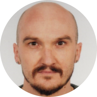 dr. Žiga Laznik