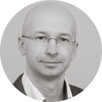 dr. Andrej Ovca