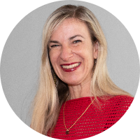 dr. Tina Tomažič