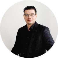 dr. Rok Hacin