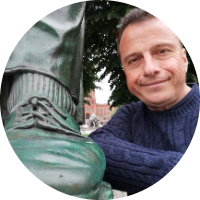 dr. Janez Kolar