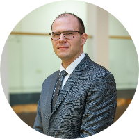 dr. Kristijan Skok