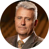 dr. Miomir Knežević