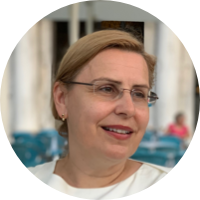 dr. Nike Kocijančič Pokorn