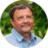 dr. Borut Vrščaj
